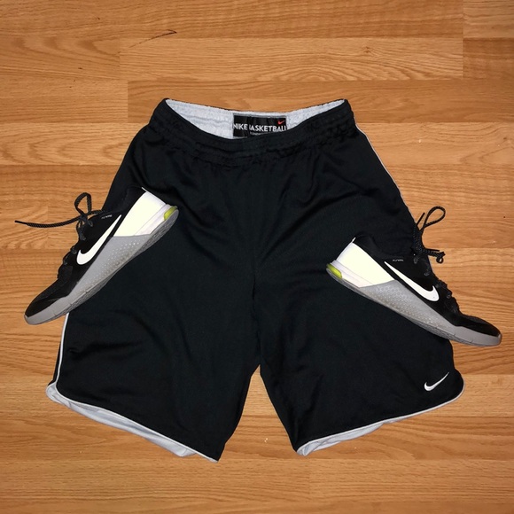 Nike Other - Nike Basketball Vintage Reversible Shorts M EUC